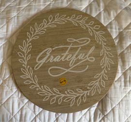 Wooden "Grateful" Rotating Lazy Susan- Round Farmhouse Thanksgiving & Home Decor Tray