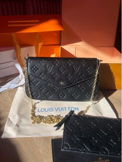 Black three-piece chain Crossbody set🖤