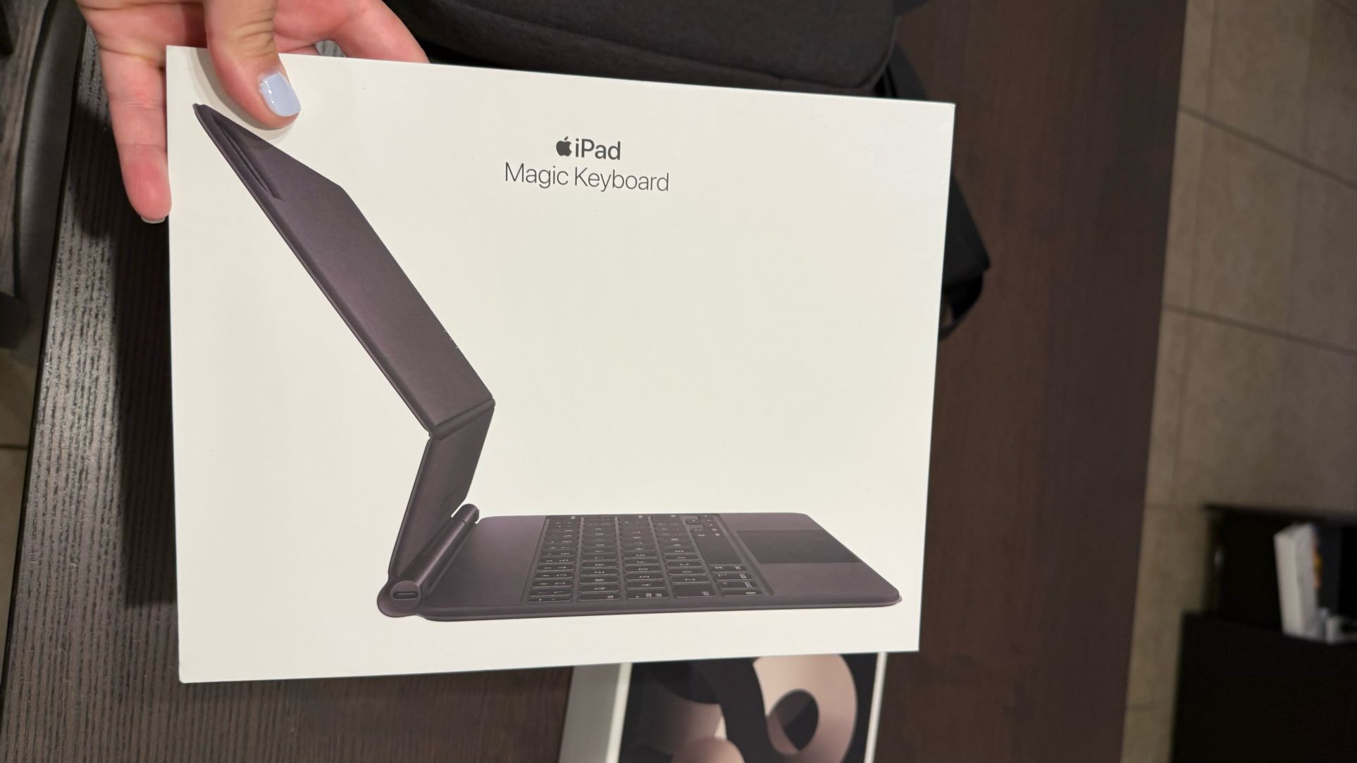 Ipad Magic Keyboard Black 11inch (4th and 5th generation) Model MXQT2LL/A