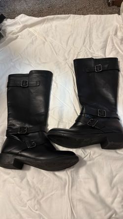 Girls boots