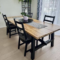 Wood Dining Room Table & Chairs