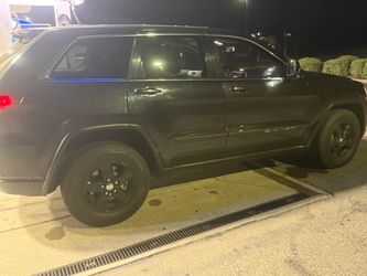 2012 jeep grand Cherokee Laredo