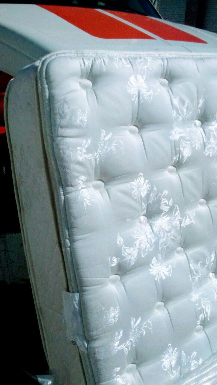 Queen-size Double Sears-O-Pedic "Comfort Cloud" pillowtop thick mattress in excellent shape for $140. With free box-springs and free delivery.