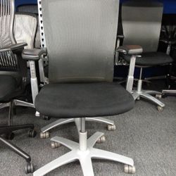 Knoll Life. Office Chairs