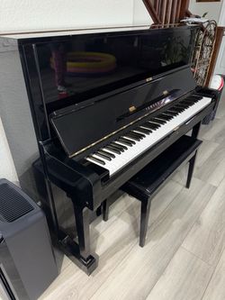 Yamaha Upright Piano with Bench