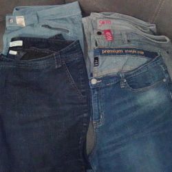 4 PAIRS SZ18 CROP/ CAPRI JEANS