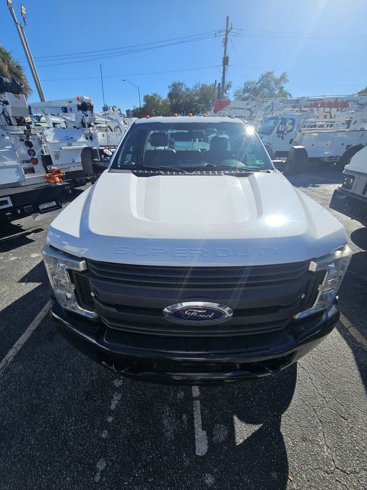 2022 Ford F-550