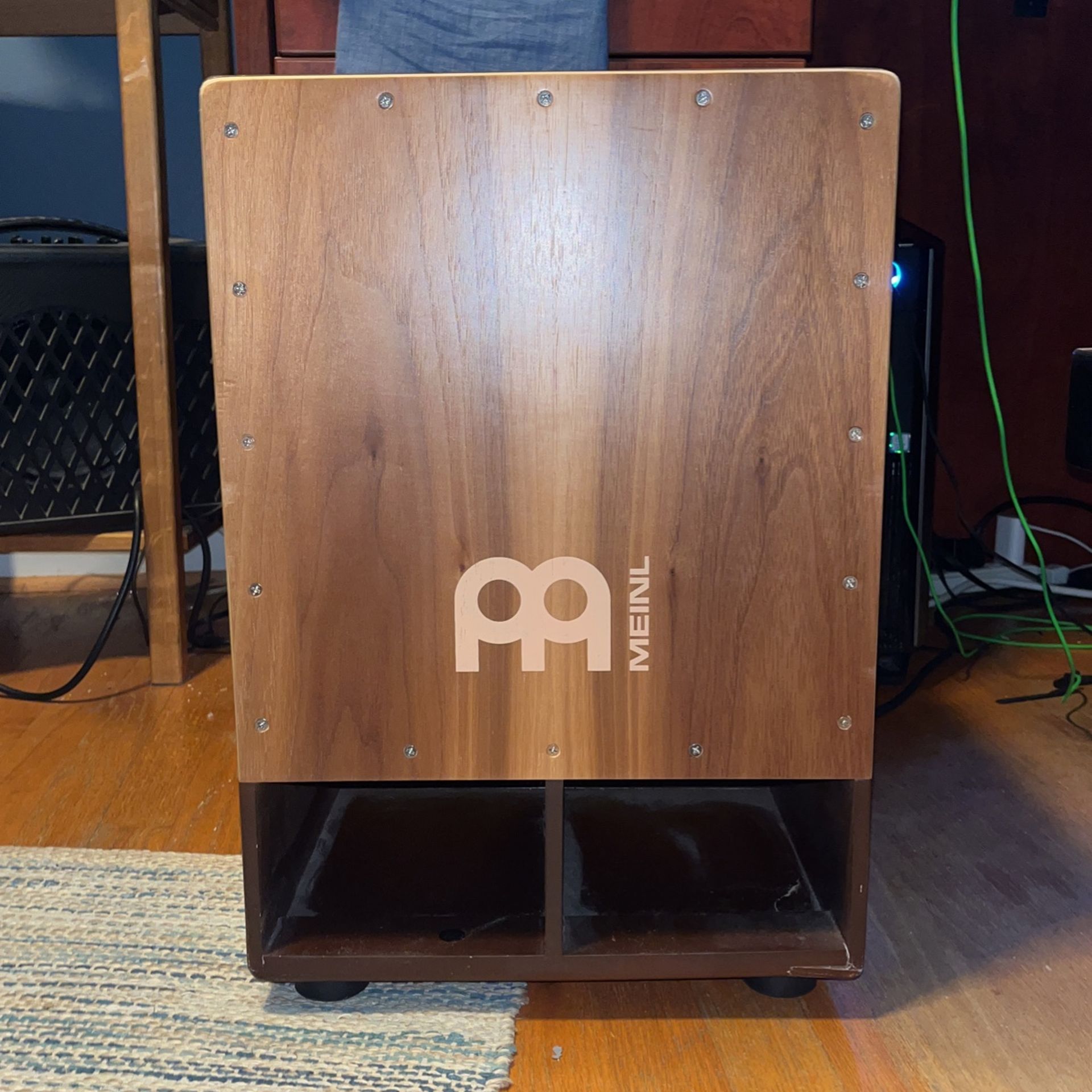 Meinl Subwoofer Jumbo Bass Cajon walnut (willing to negotiate)