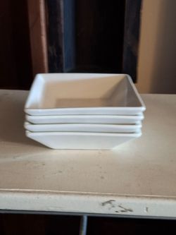 Four square dishes