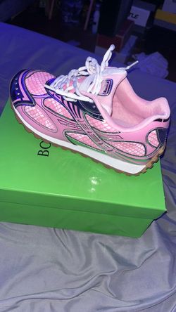 Pink bottages