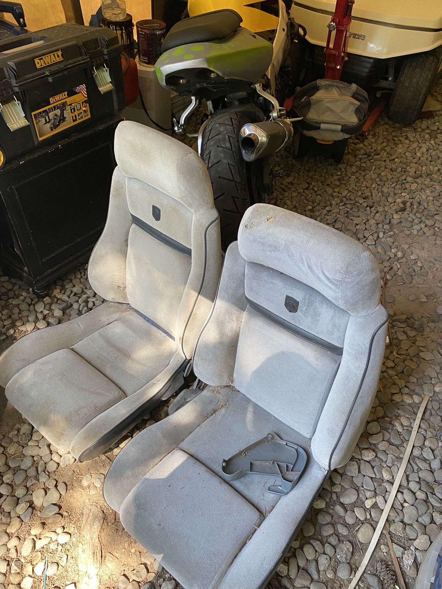 88 Fiero Seats