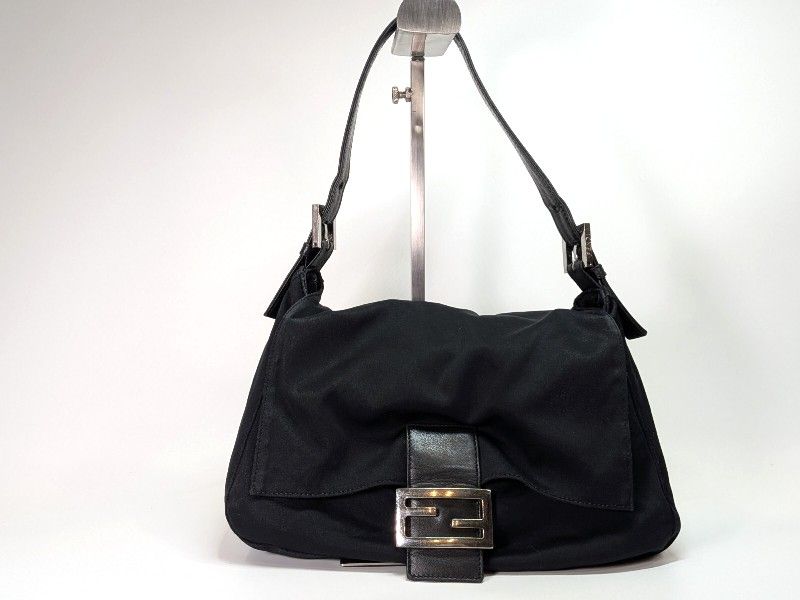 Fendi Mamma Baguette Shoulder Bag Purse Black