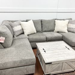 New Sectional 🔥🔥 IN STOCK 