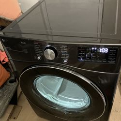 7.4 cu. ft. Ultra Large Capacity Smart Wi-Fi Enabled Front Load Gas Dryer with TurboSteam and Built-In Intelligence