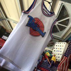 Tune Squad Basketball Jersey Size Adult M