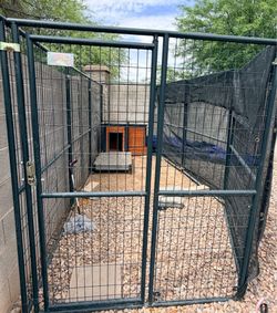 Dog fence/run