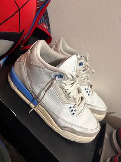 Air Jordan 3 White University Blue Sneakers size 6.5 come with box