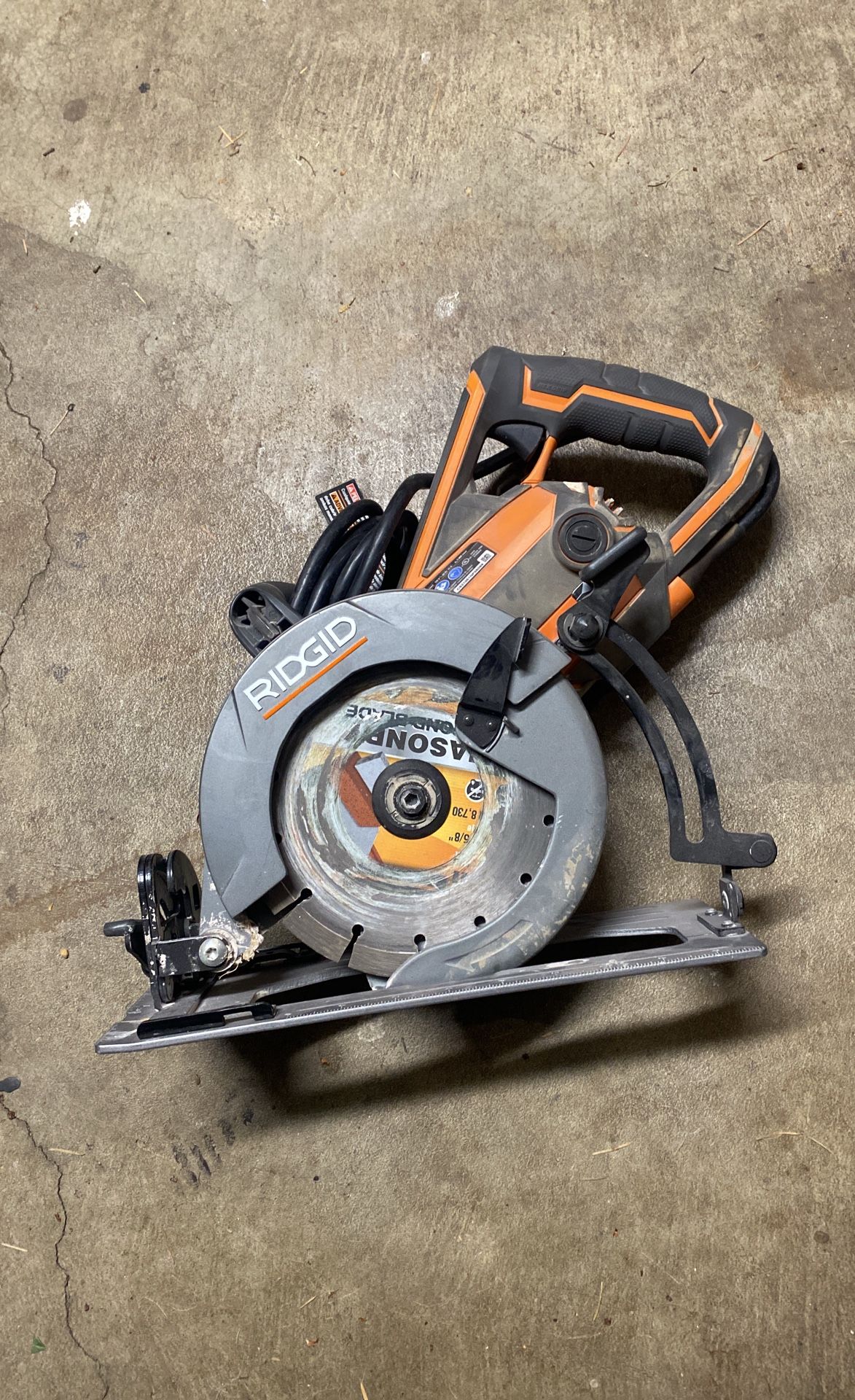 Rigid Worm Drive Saw