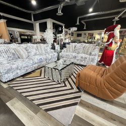 2 Pc Sofa And Loveseat 