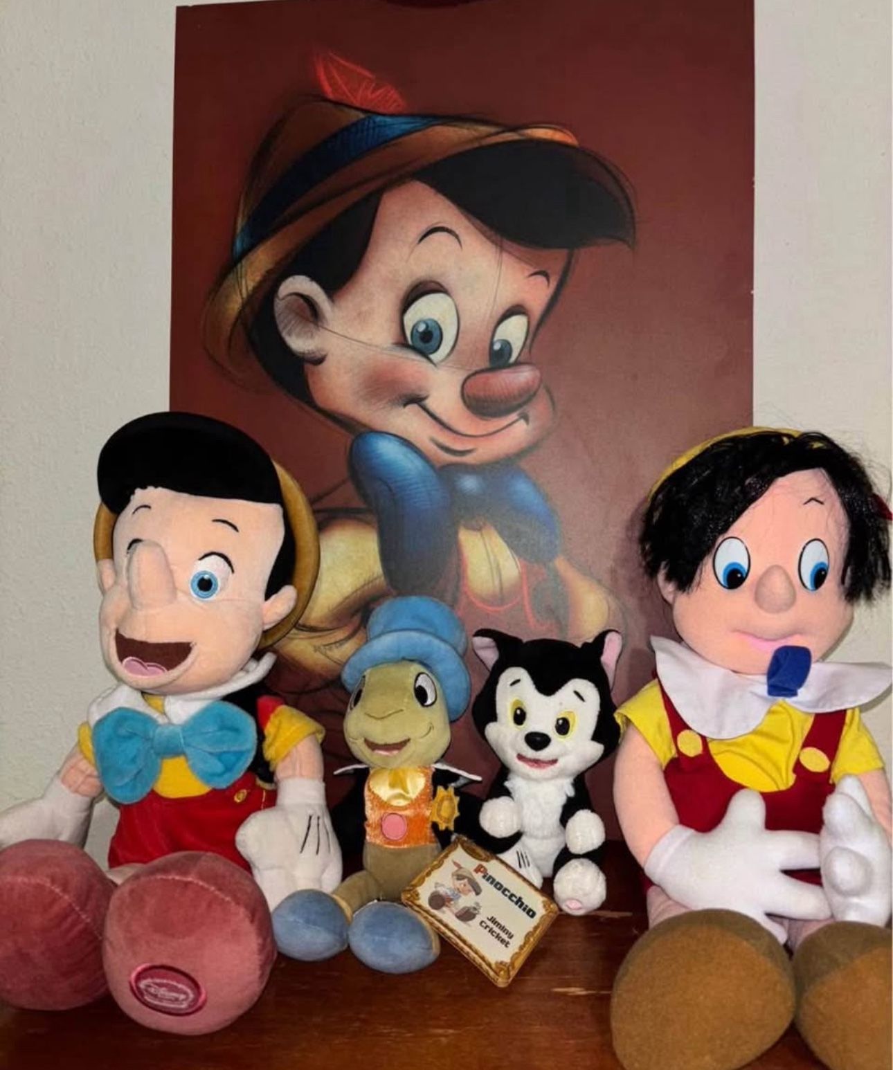 VINTAGE COLLECTIBLE DISNEY PINOCCHIO SET PLUSH AND WALL DECOR