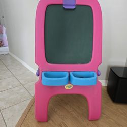 CRAYOLA MAGNETIC DOUBLE SIDED EASEL