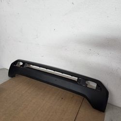 2023 2024 2025 GMC Canyon Front Bumper Lower OEM