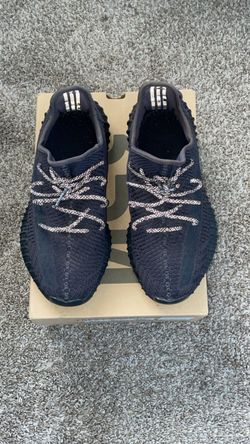 Men Yeezy 350 size 10