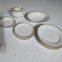 Vintage Limoges Porcelain Set – Plates & Serving Pieces