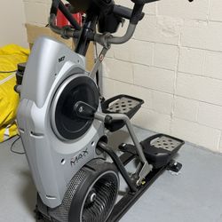BowFlex Max Trainer M7 Elliptical