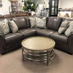 🛋️Brand New Ashley Couch 🛋️Roleson Quarry Leather Sectional 2 Piece 