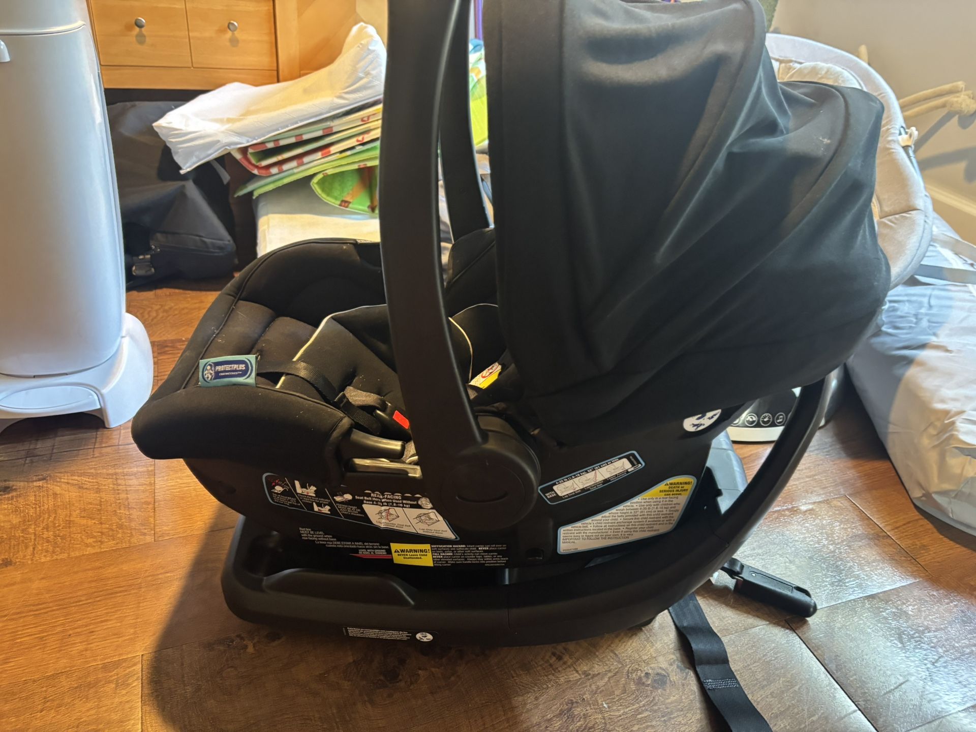 Infant car seat