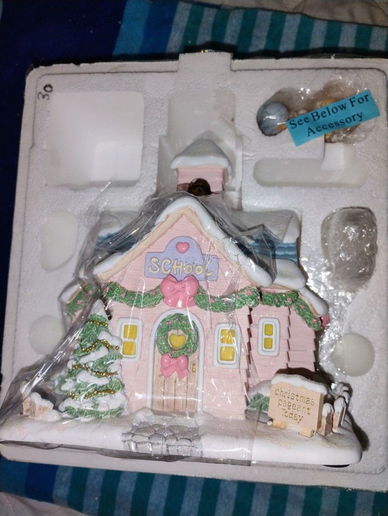 Hawthorne Village Precious Moments Merry Memories School