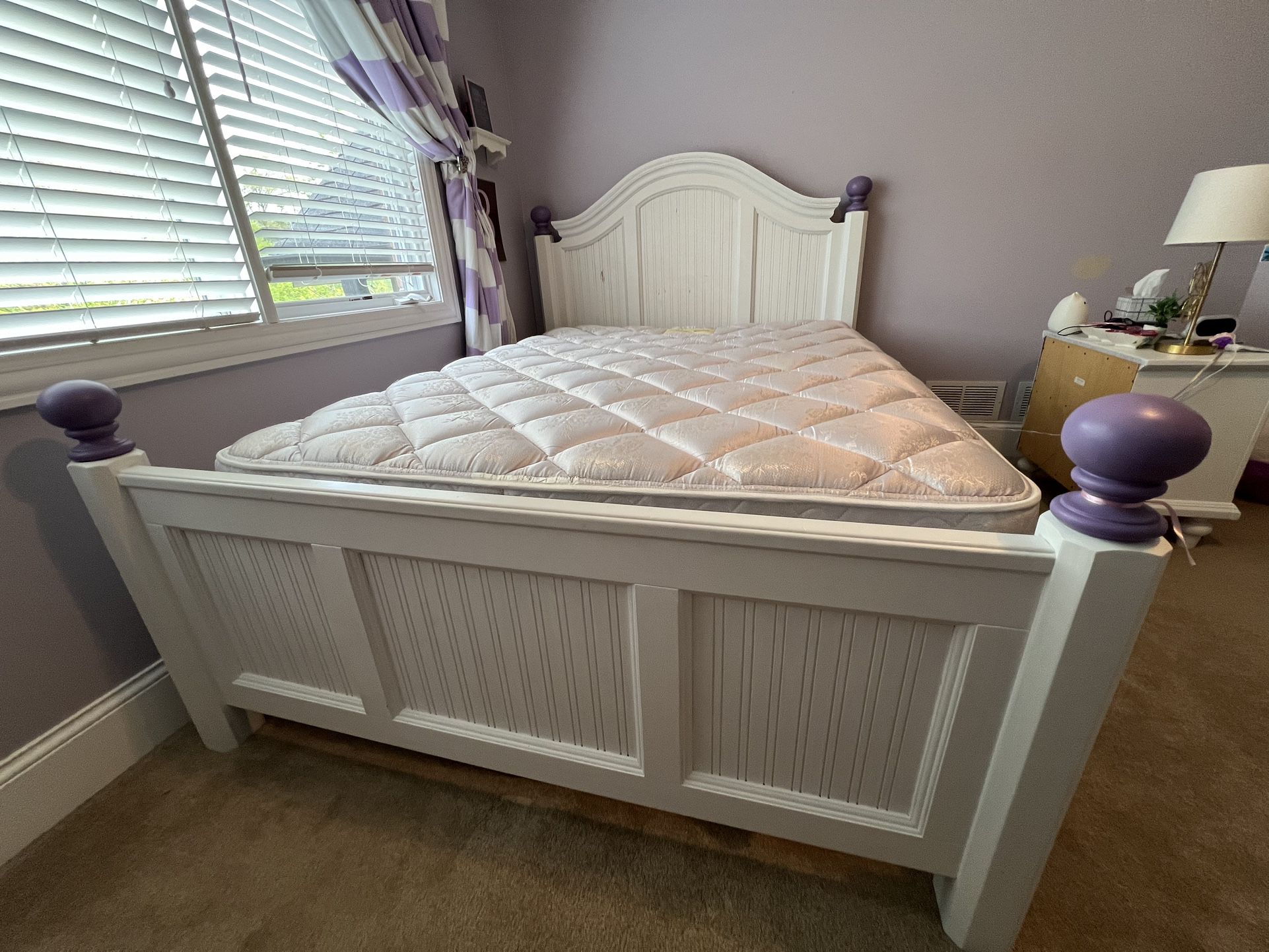 Queen Bed Frame With Mattress And Box Spring 