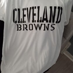 Large Cleveland Browns T-shirts