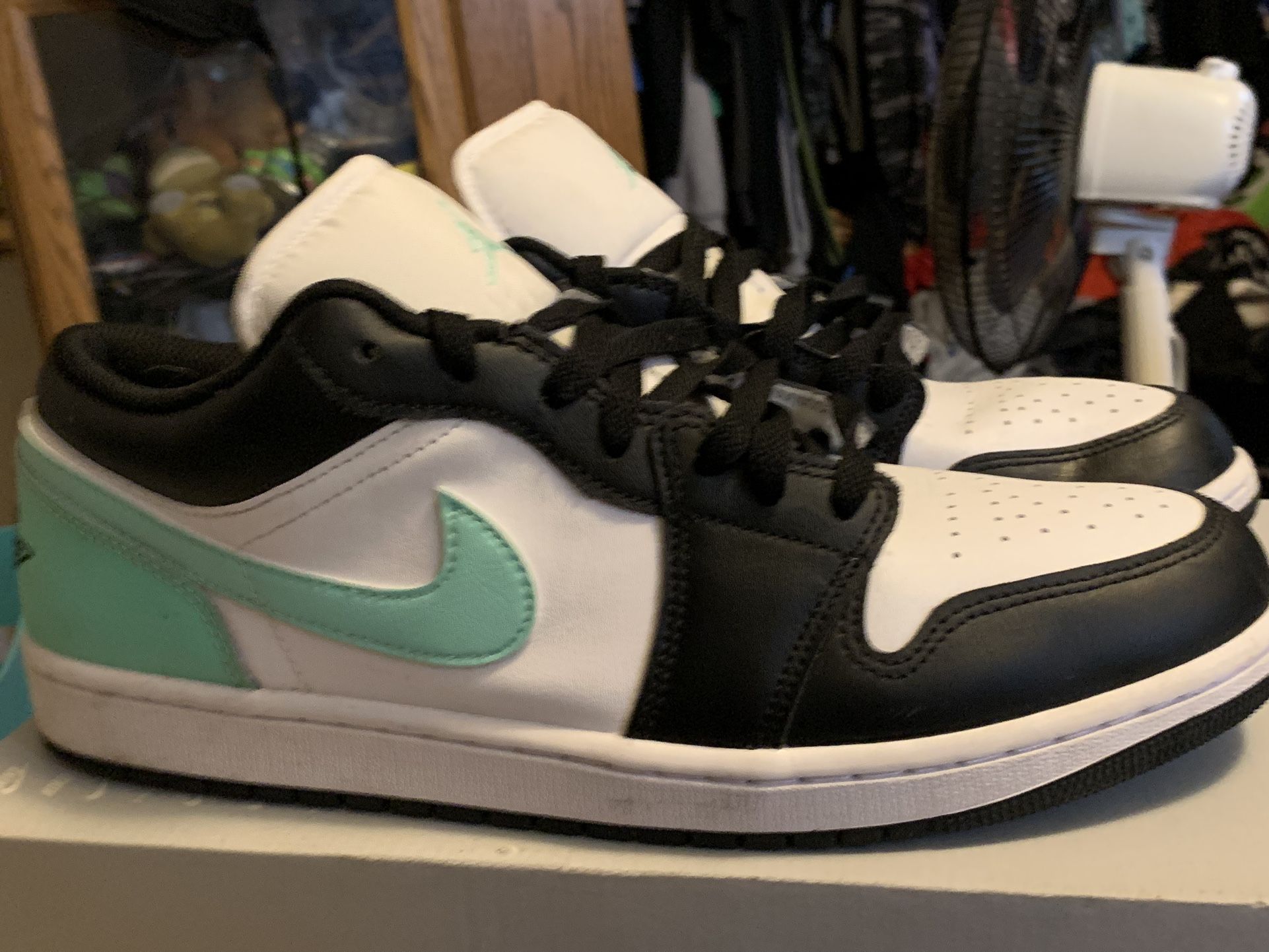 Nike Air Jordan 1 Low Shoes White Black Green 