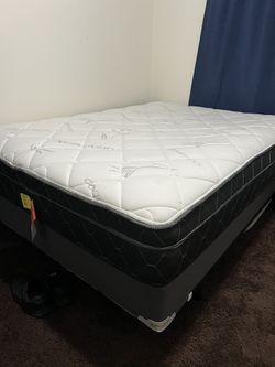 Queen Bed Mattress And Base 