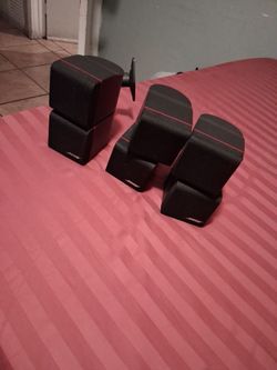 3 bose speakers dobles