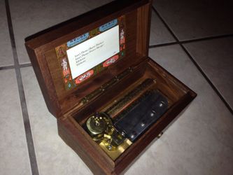Reuge Music Box