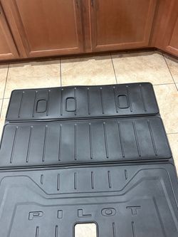 2025 Honda pilot cargo mat OEM