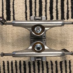 Independent Trucks Size 149 Brand New 