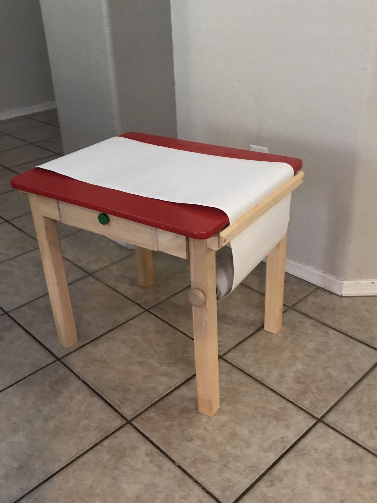 GUIDECRAFT CHILDRENS ACTIVITY DESK WITH PAPER ROLL SOLID WOOD
