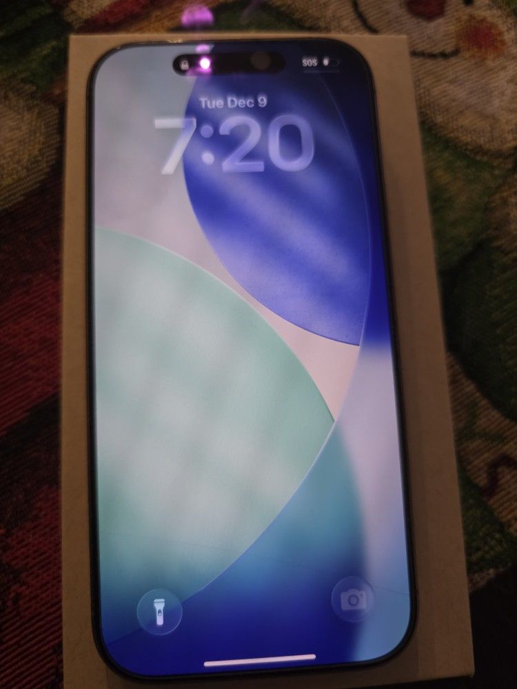 iPhone 16 Pro 256gb (T-Mobile LOCKED)