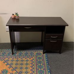 Office Desk ($10 Delivery)