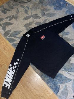 NIKE SHOE DOG GRAND PRIX 2023 Pullover Size Medium Fits Like A Large !