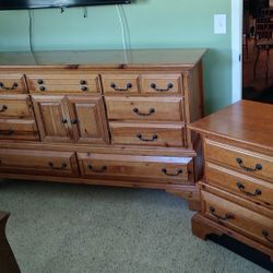 Solid Wood King Size Dresser & Nightstand 