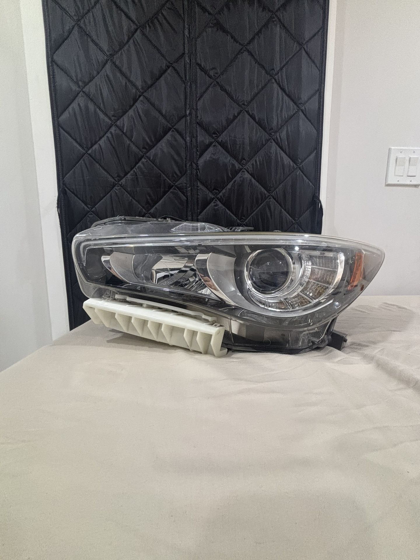 Q50 Infinity Headlight 2018