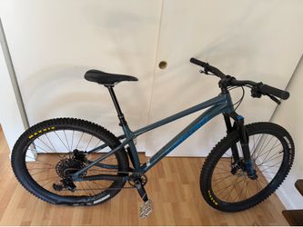 2023 Santa Cruz Chameleon L
