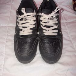 Luis Vuitton size 9 fit like 10