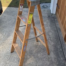 48”Werner Wood Stepladder