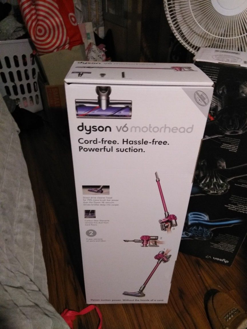 Dyson v6 moterhead vacume